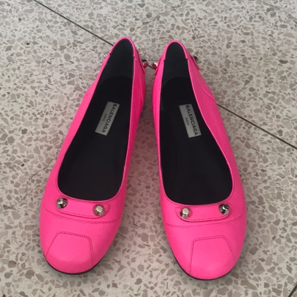 Balenciaga Pink Women's Shoes Brand new. Never worn